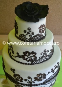tort de nunta alb - negru oradea
