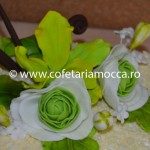 tort aniversar cu flori verzi oradea